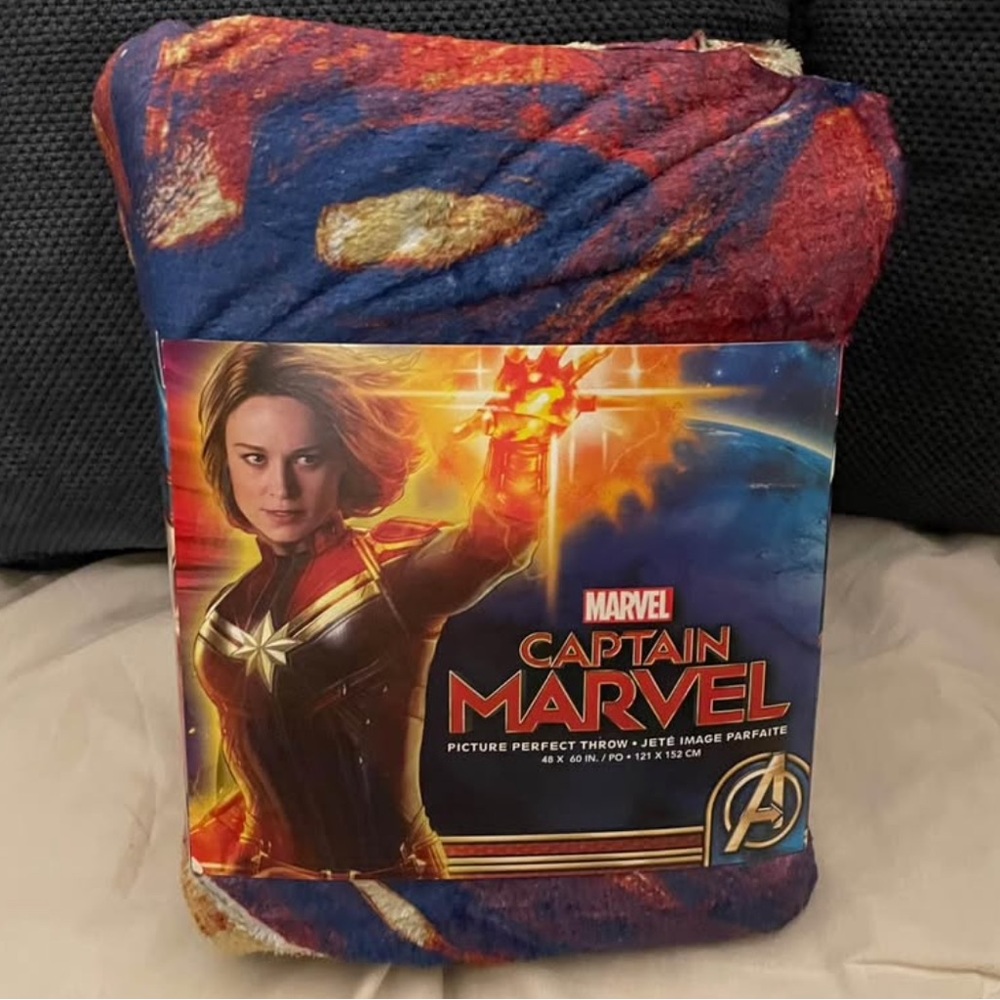 Marvel Red and Blue Blanket Throw Bedding